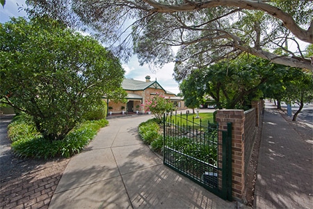 For Sale By Owner Review: Mark Waterman - Lower Mitcham, SA